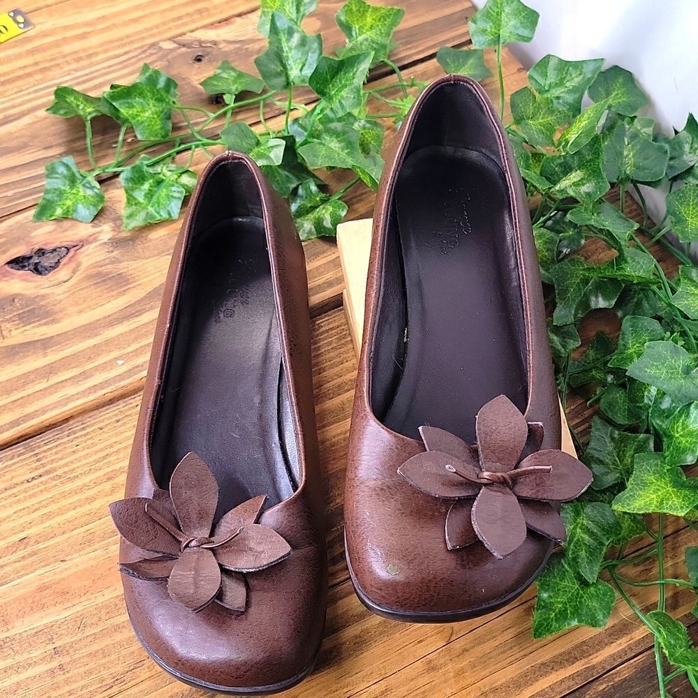 Forever Young Shoes. Vintage. Faux Leather. Size 7.